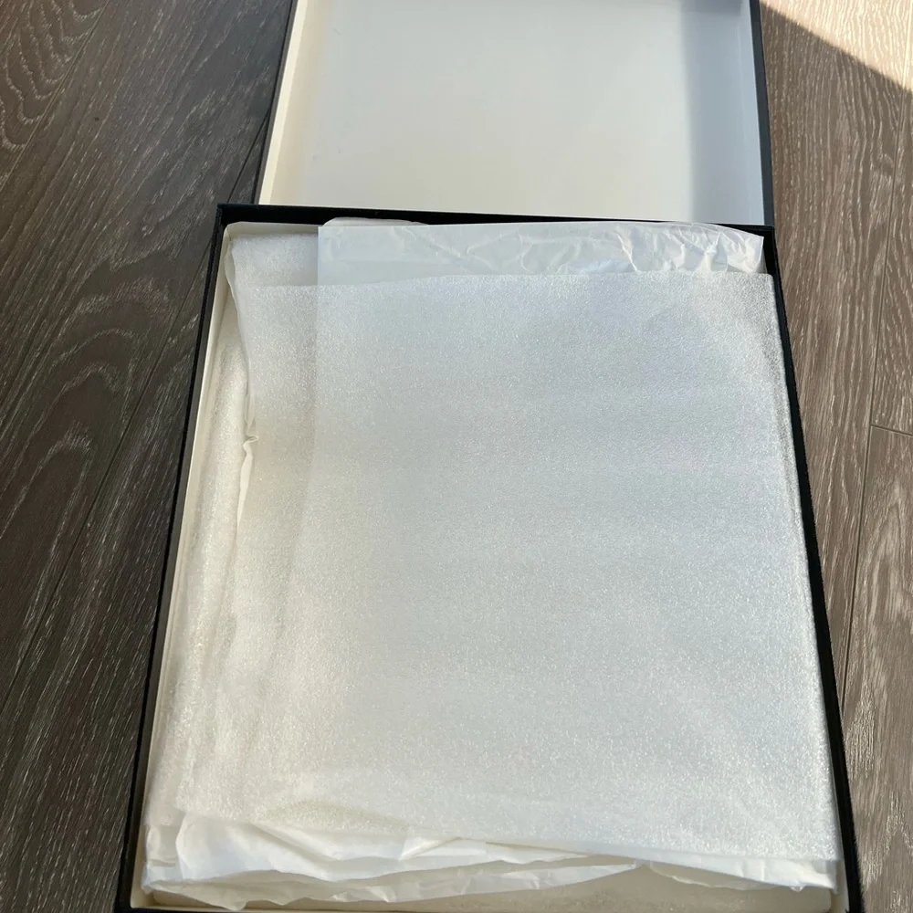 Chanel Box - Picture 2 of 8